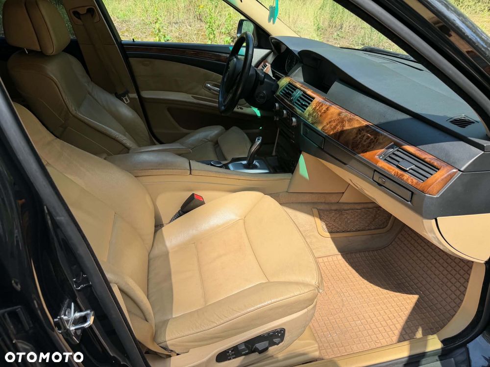 BMW Seria 5 - 16
