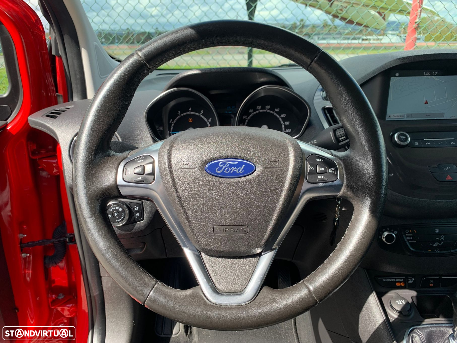 Ford Tourneo Connect 1.0i EcoBoost Titanium - 21