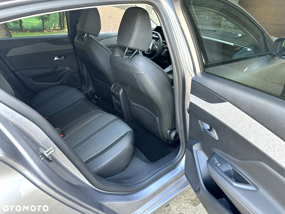 Peugeot 308 1.2 PureTech Allure S&S EAT8 - 9