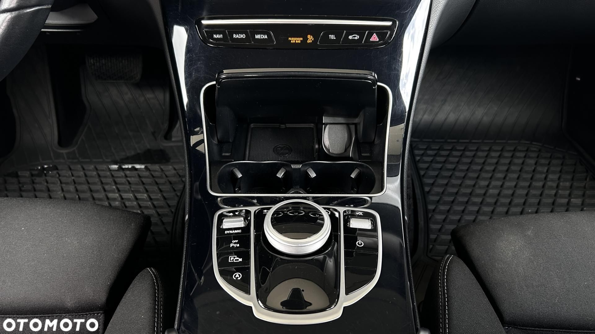 Mercedes-Benz Klasa C 180 9G-TRONIC - 20