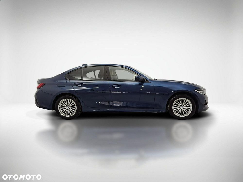 BMW Seria 3 320i xDrive Sport Line - 6