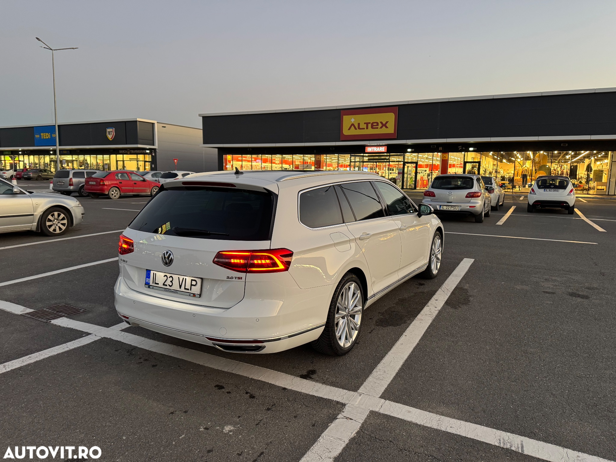 Volkswagen Passat Variant 2.0 TSI (BlueMotion Technology) DSG Highline - 6