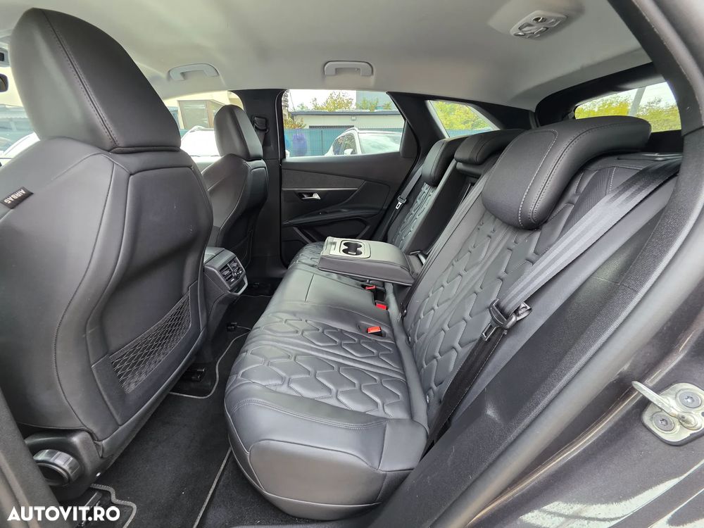 Peugeot 3008 225 e-EAT8 GT Pack - 19