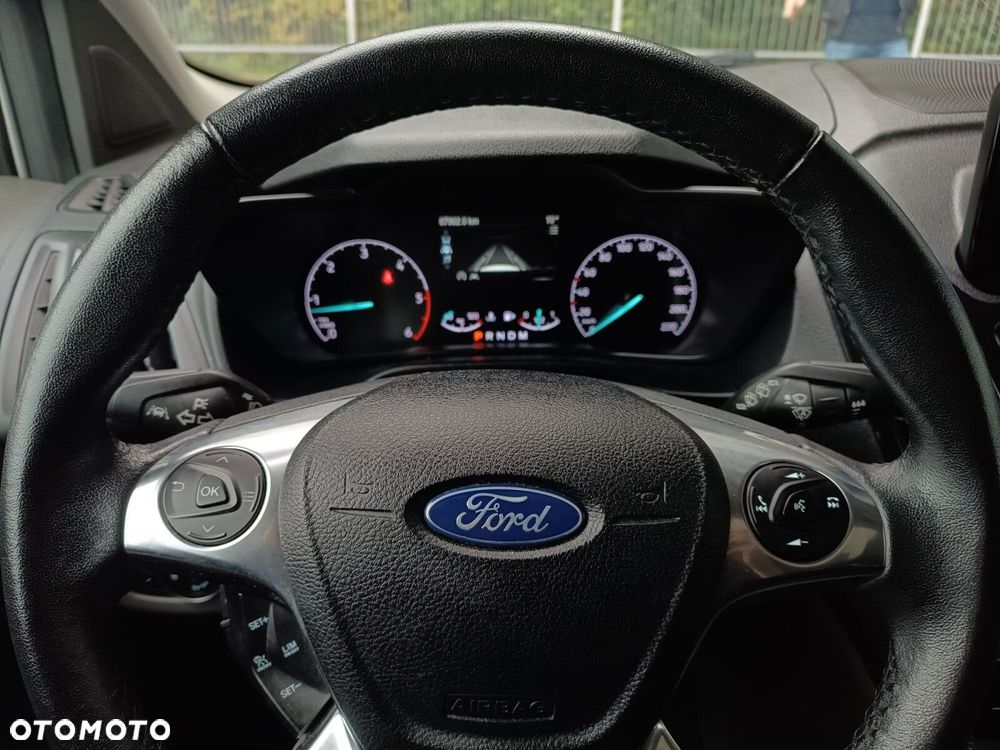 Ford Tourneo Connect Grand - 13