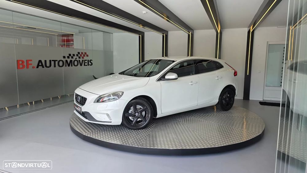 Volvo V40 2.0 D2 R-Design - 2