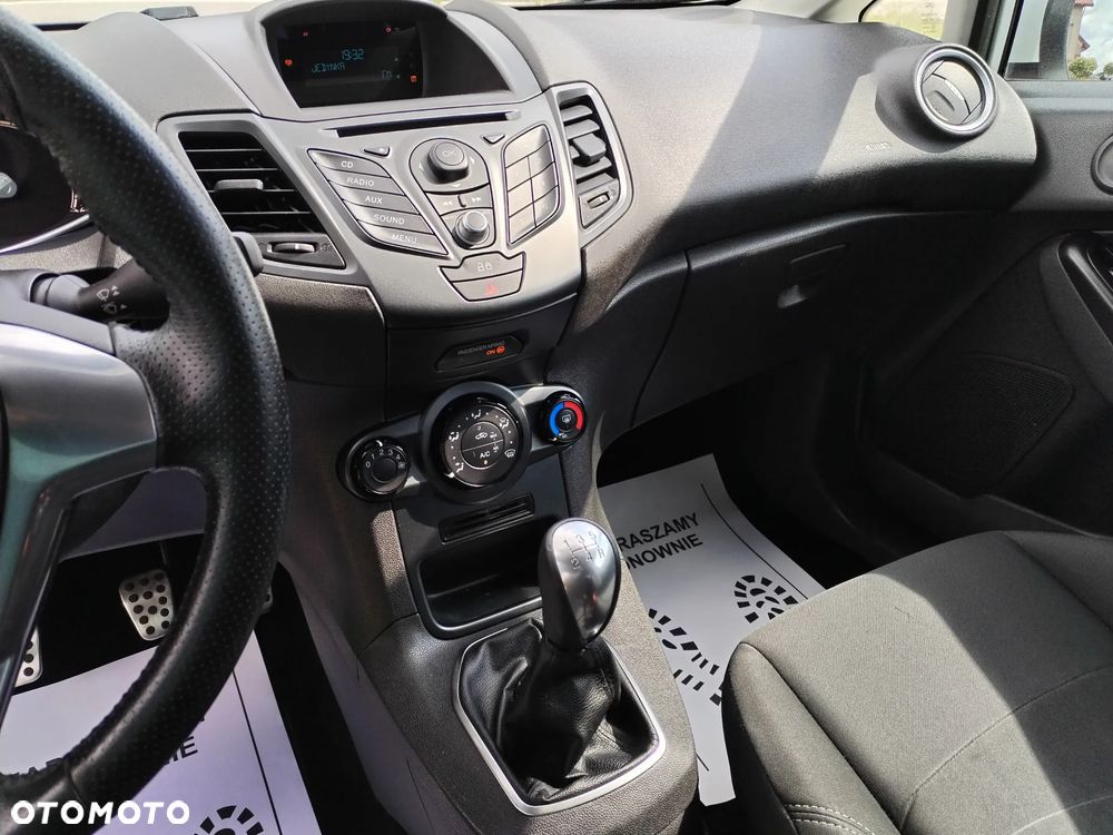 Ford Fiesta - 28