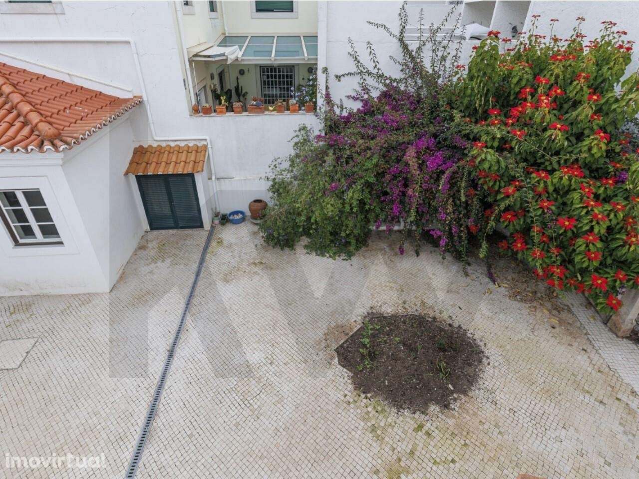 Palacete no Centro histórico de Cascais, com jardim privativo e grande - Grande imagem: 3/41