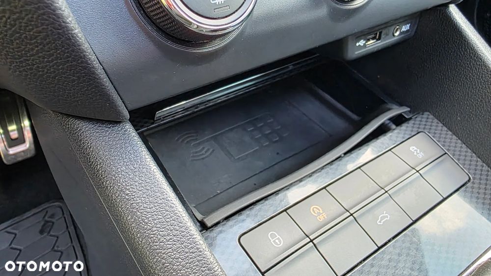 Skoda Octavia 2.0 TDI RS DSG - 22