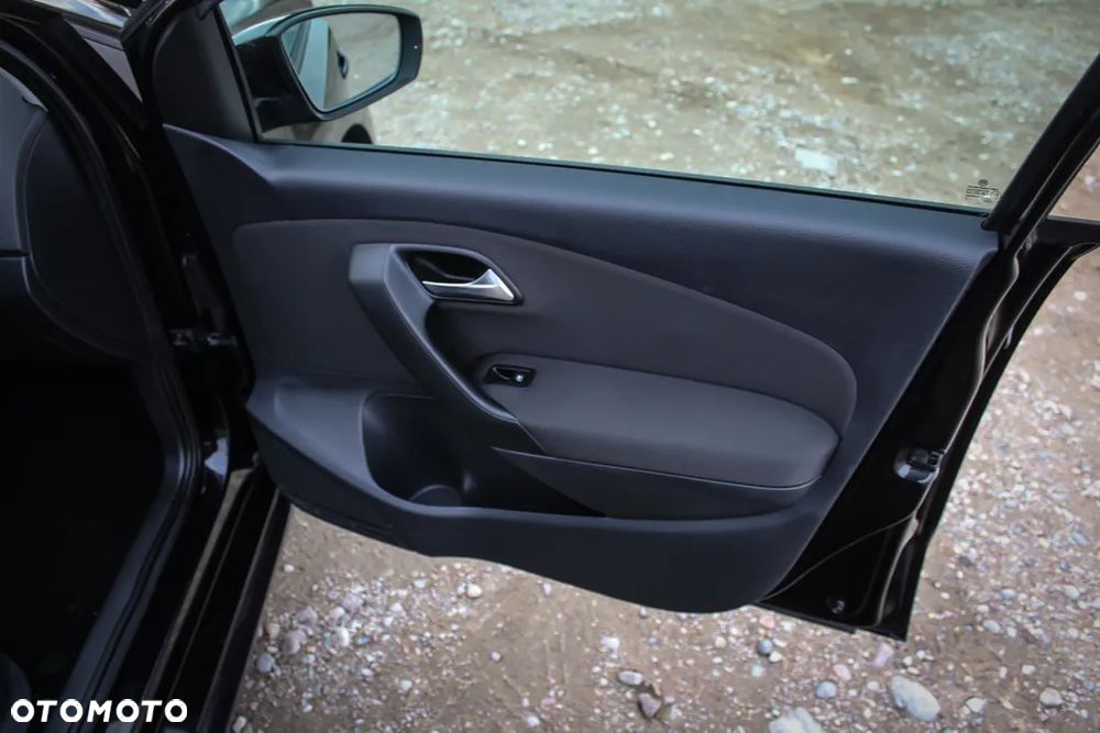 Volkswagen Polo 1.2 12V Comfortline - 18