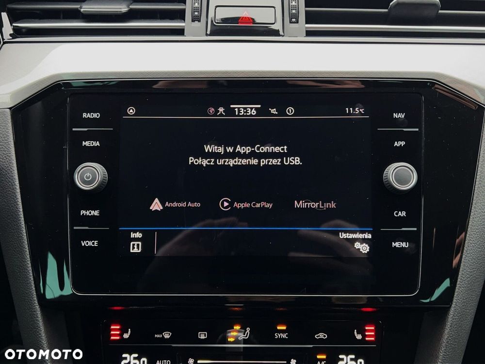 Volkswagen Passat - 30