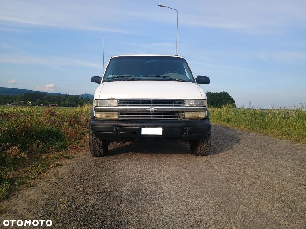 Chevrolet Astro - 5