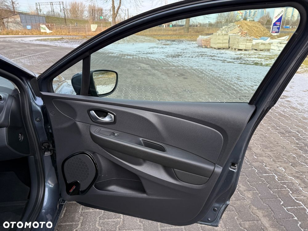 Renault Clio - 29