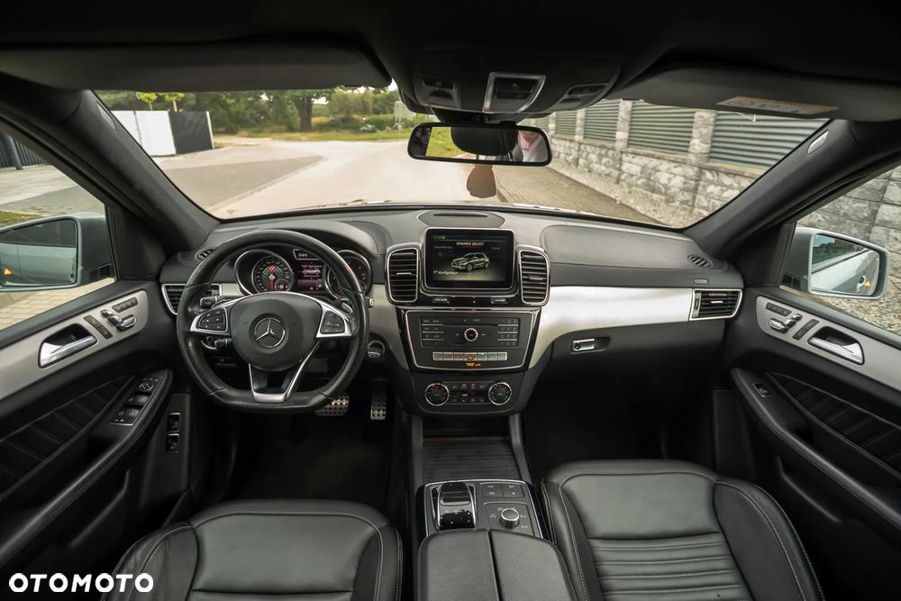 Mercedes-Benz GLE - 24