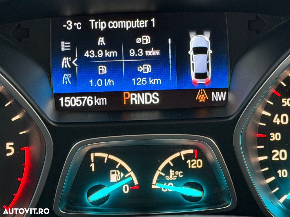 Ford Kuga 2.0 TDCi Powershift 4WD Titanium - 17