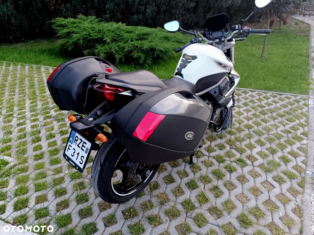 Yamaha XJ - 4
