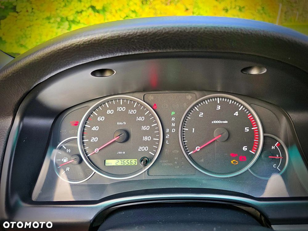 Toyota Land Cruiser - 32