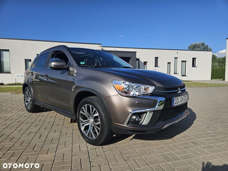 Mitsubishi ASX 1.6 Intense Plus Navi Blue Edition - 11