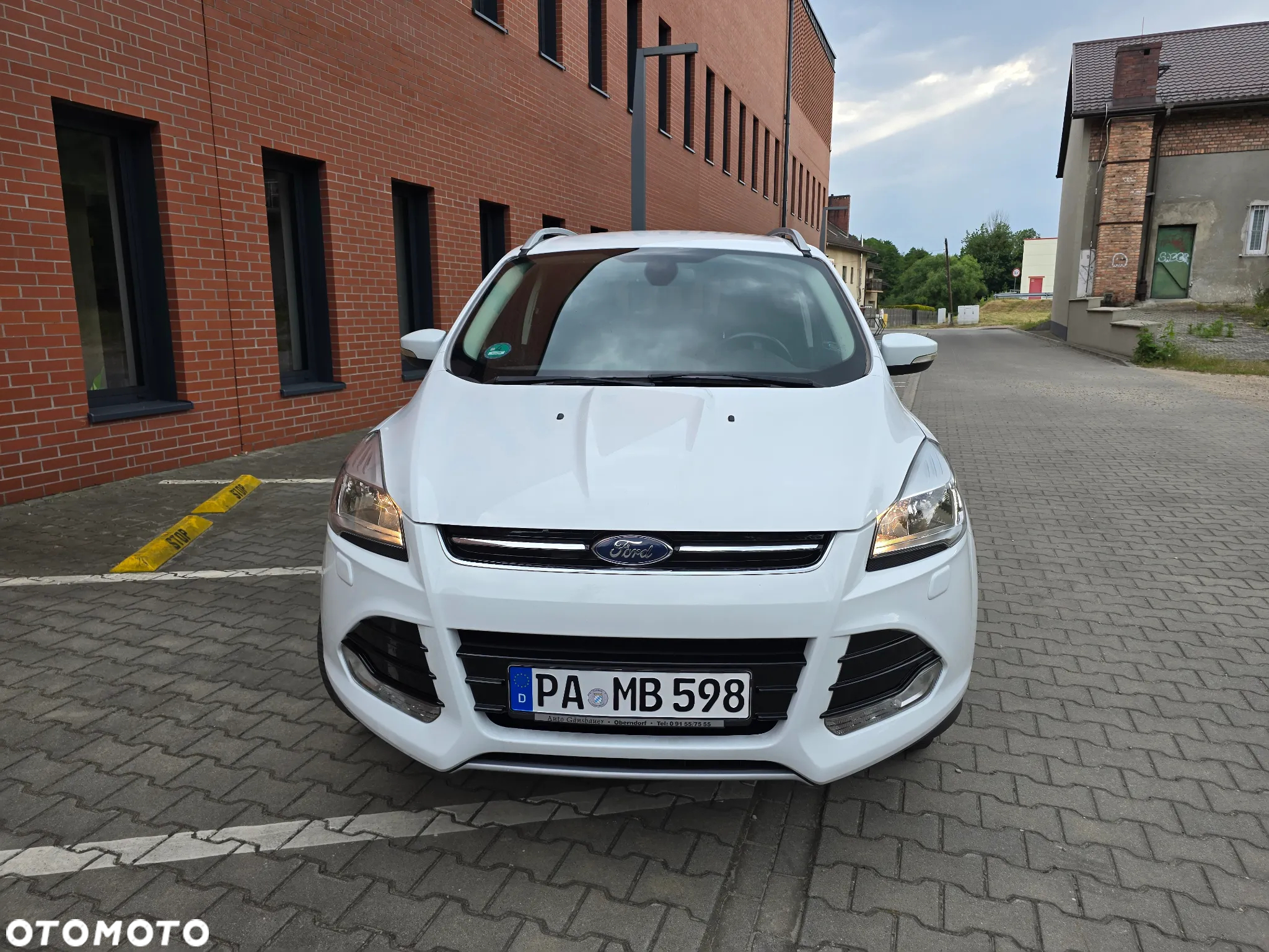 Ford Kuga - 10