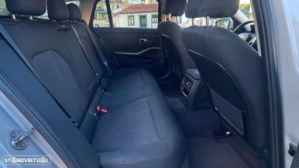 BMW 330 e Aut. Advantage - 13