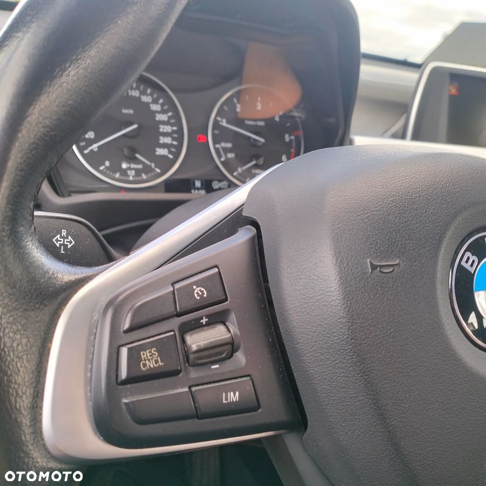 BMW X1 sDrive18d - 10