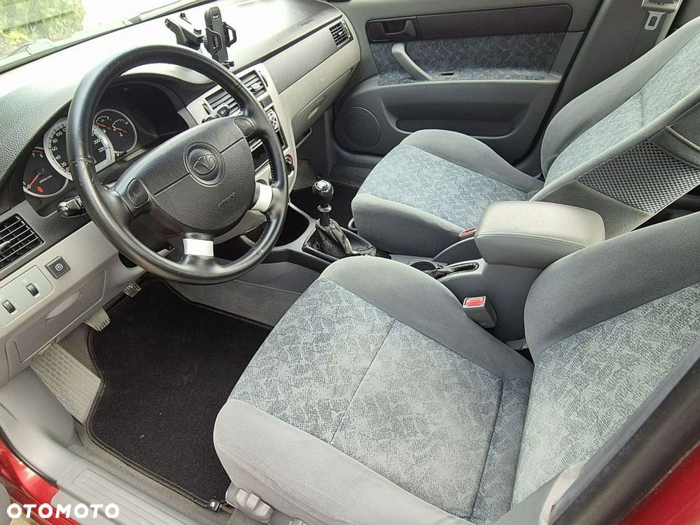 Chevrolet Nubira 1.6 SE - 4