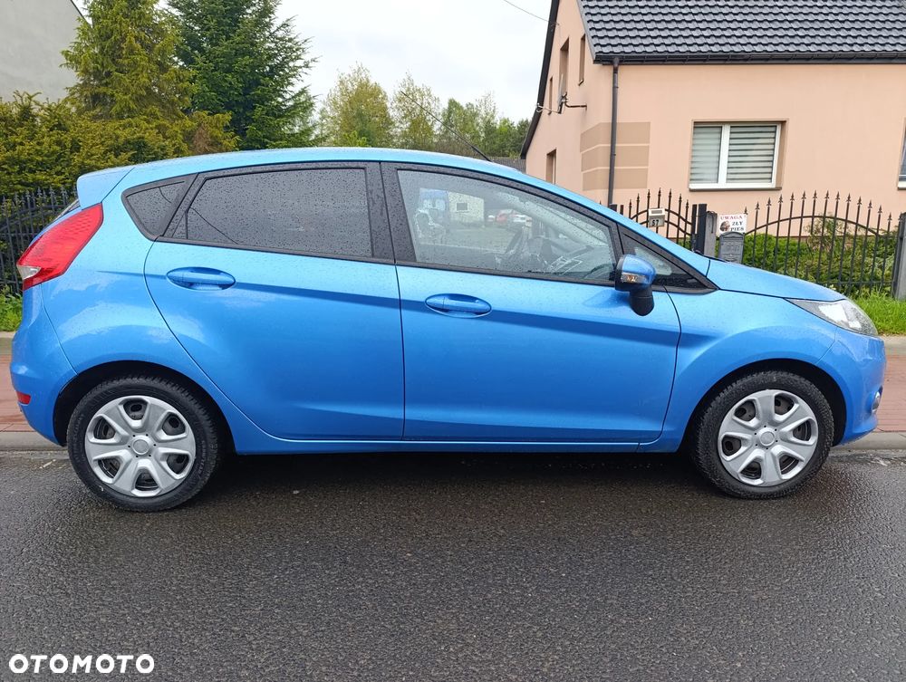 Ford Fiesta 1.25 Celebration - 28