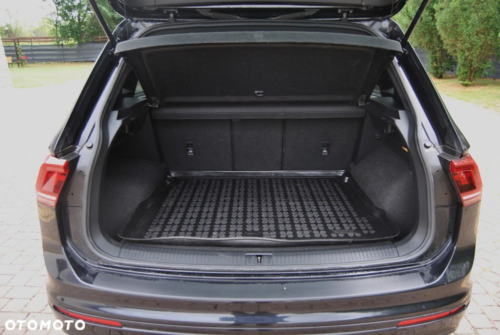 Volkswagen Tiguan 2.0 TDI SCR R-Line - 18