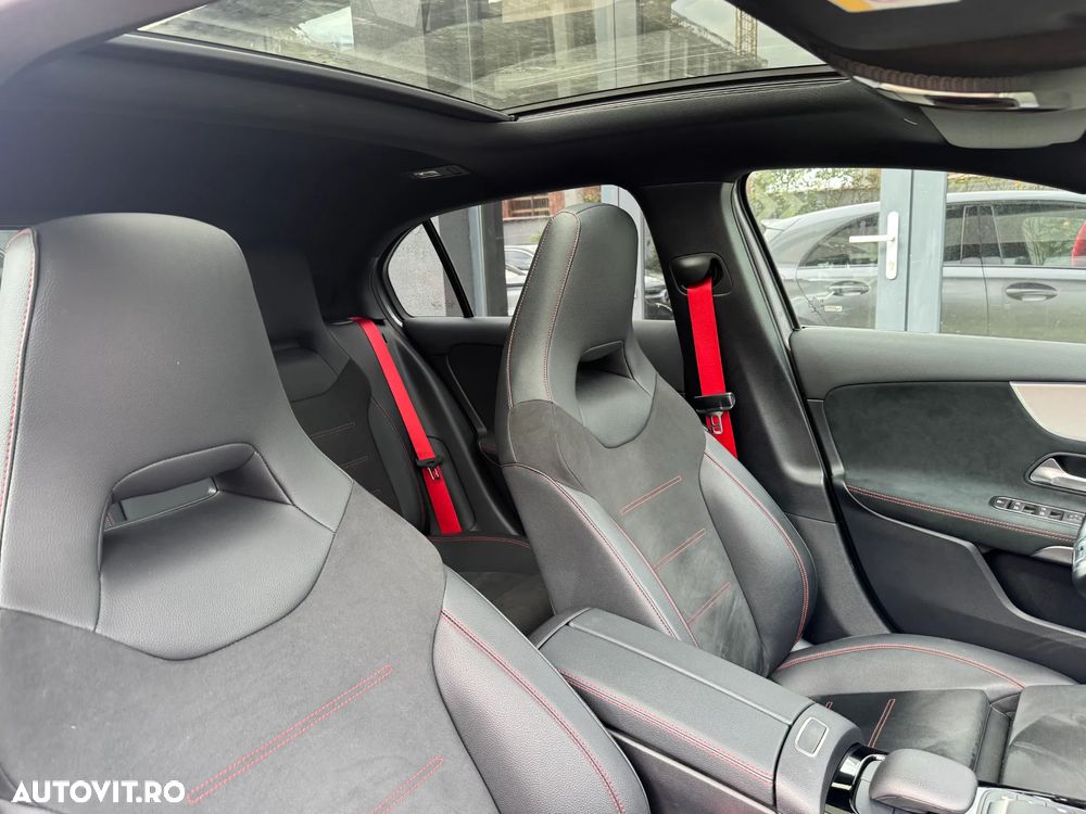 Mercedes-Benz A AMG 35 4Matic AMG Speedshift DCT 7G - 11