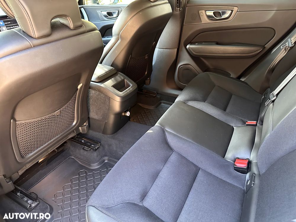 VOLVO XC60 2019 — imagine 11