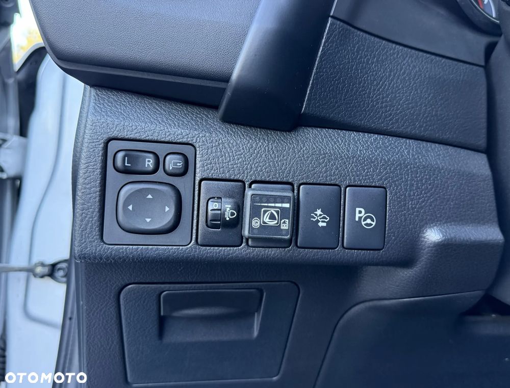 Toyota Auris 1.6 Prestige - 12