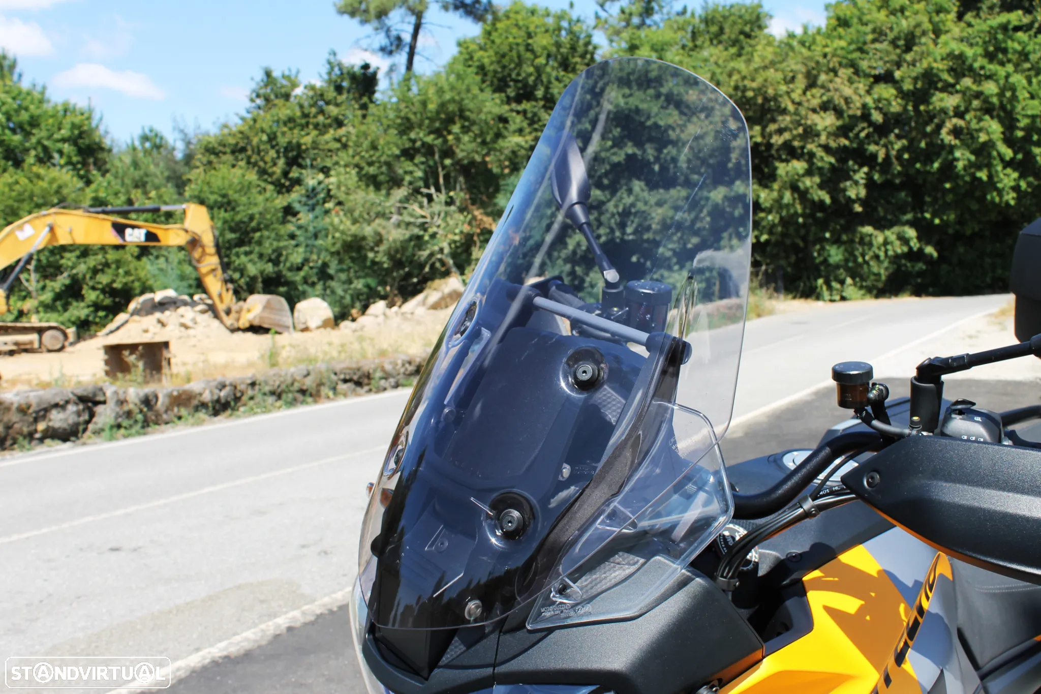 Moto Guzzi Stelvio 1000 - 32