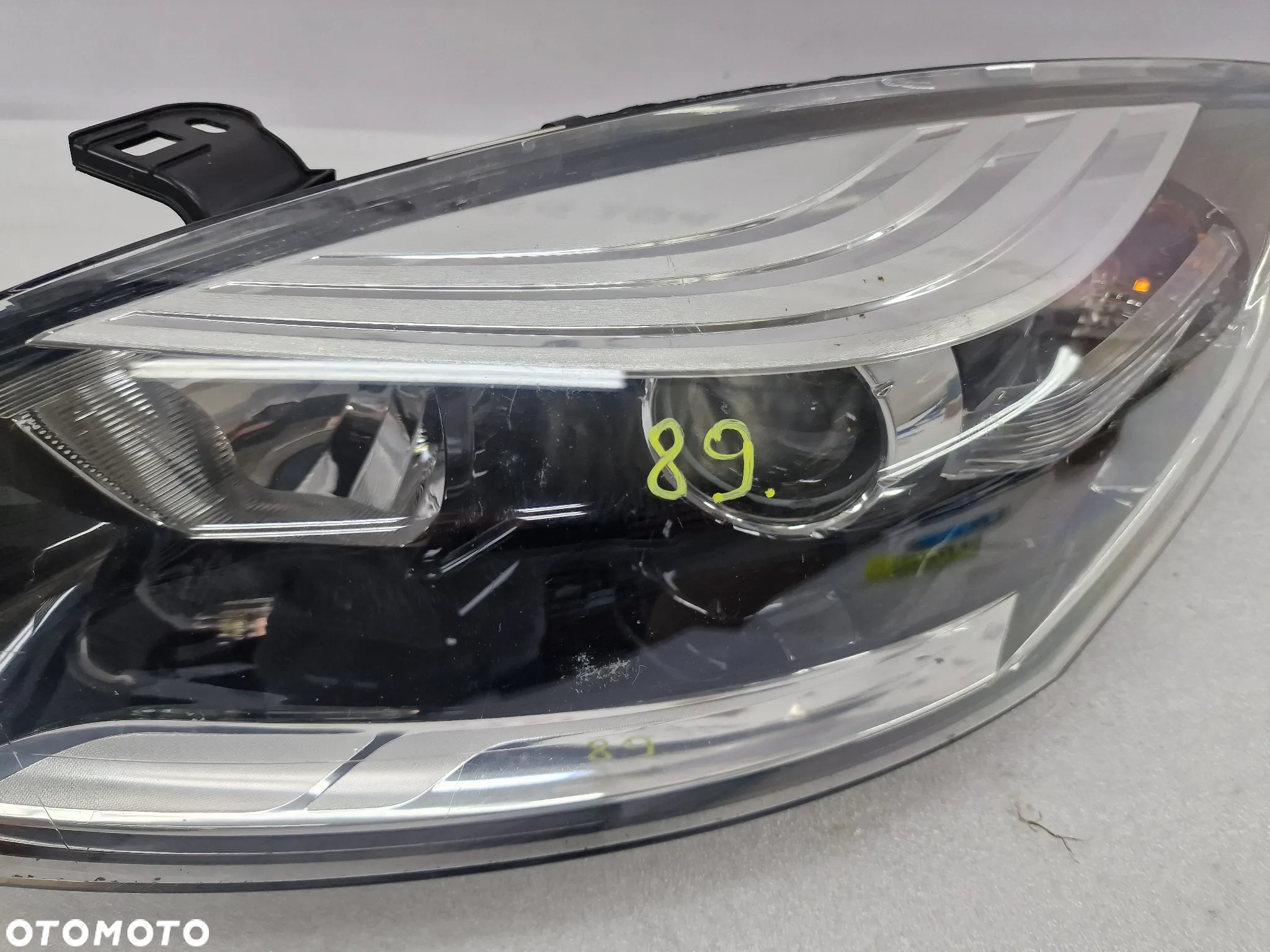 RENAULT MEGANE 3 III LIFT 13- LEWA LAMPA PRZEDNIA PRZÓD , NR 260605817R , NR AUKCJI LA89 - 3