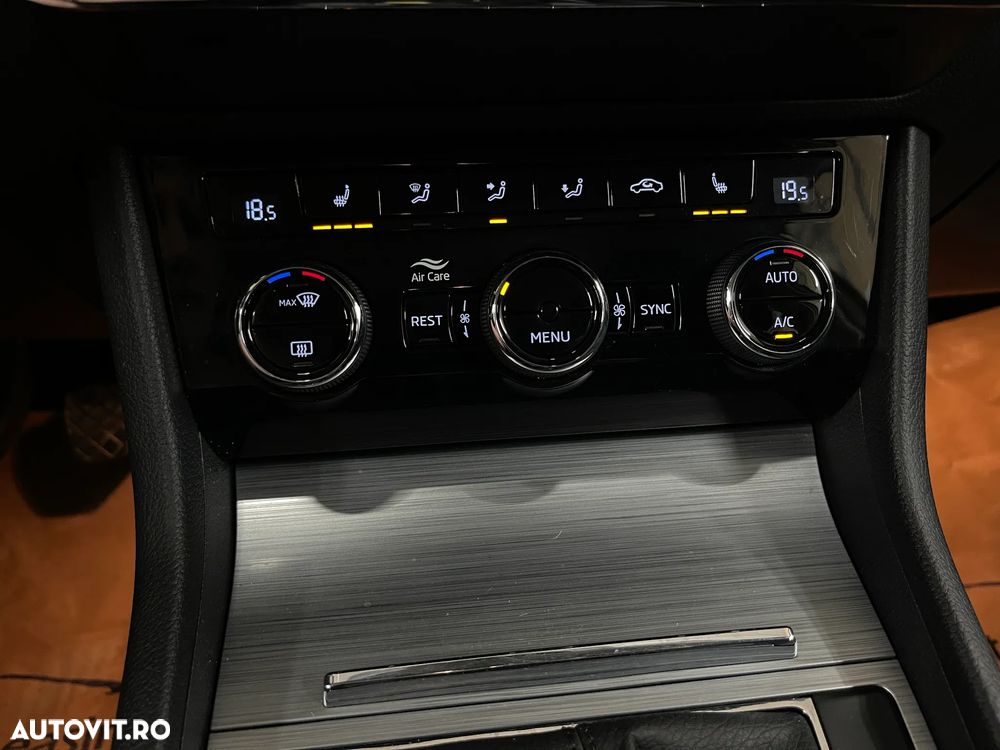 Skoda Superb 2.0 TDI Ambition - 19