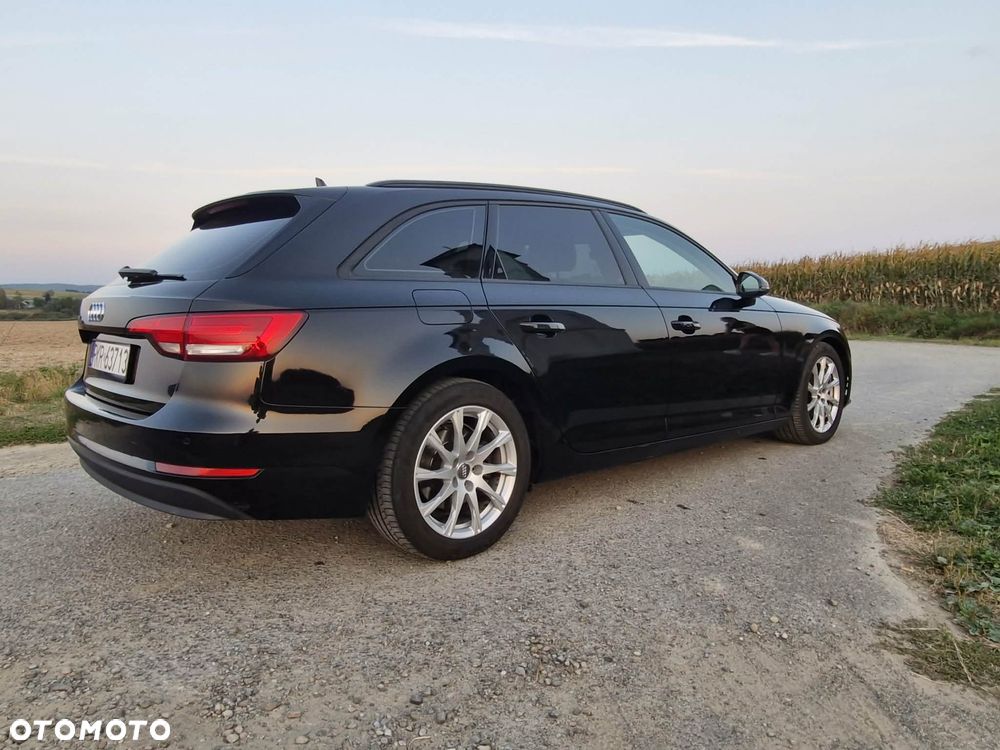 Audi A4 Avant 2.0 TDI - 6