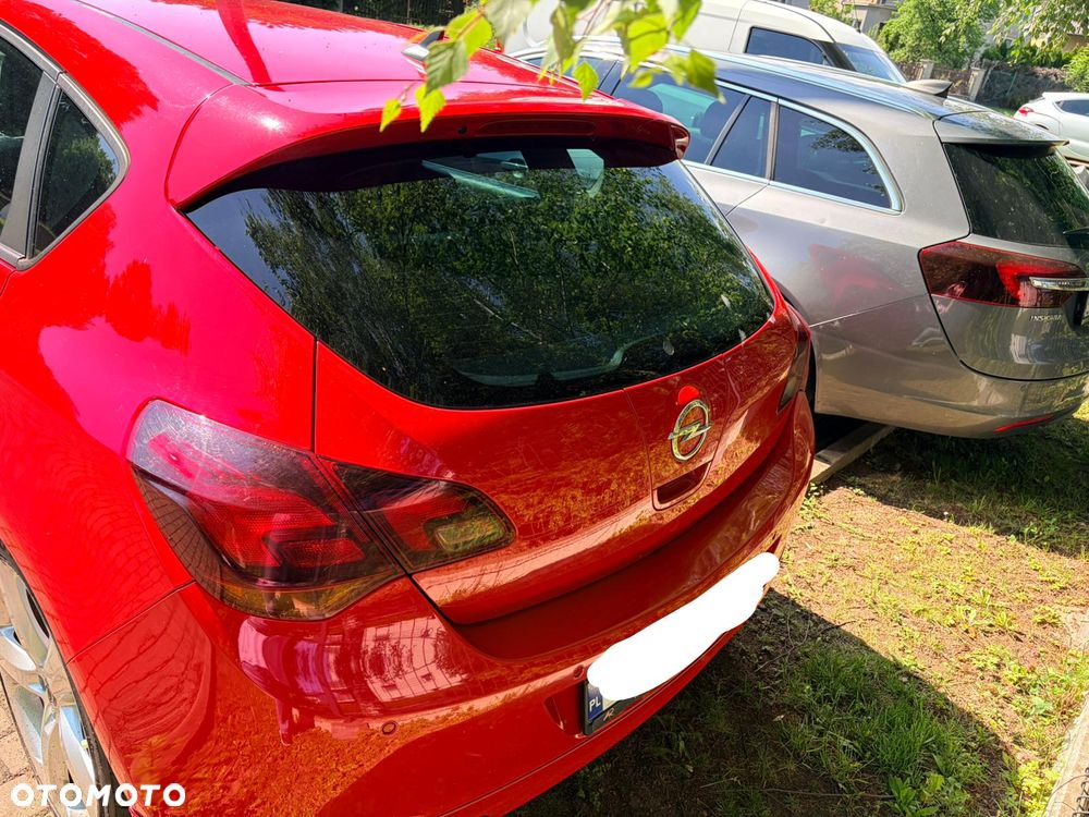 Opel Astra 1.4 Turbo 150 Jahre - 4