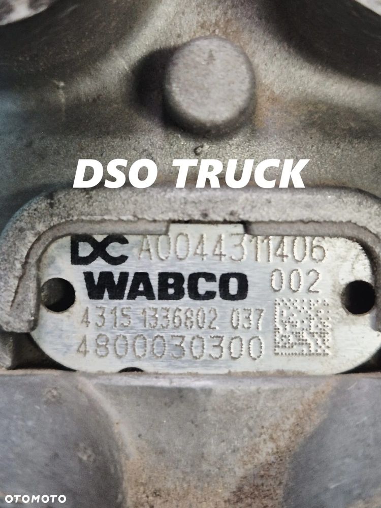 Zawor hamulca Mercedes MP A0044311406 Wabco 4800030300 - 3