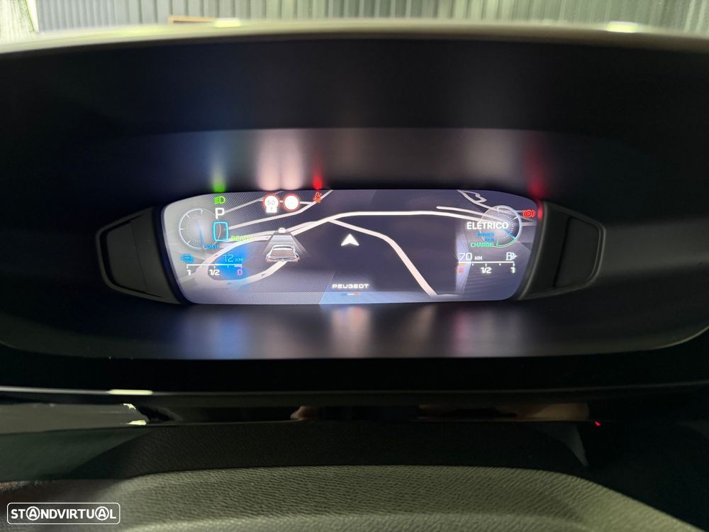 Peugeot 408 1.6 Hybrid Allure Pack e-EAT8 - 17