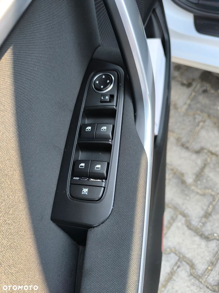 Kia Ceed 1.6 GDI M DCT - 10