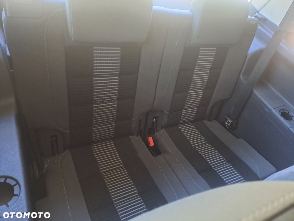 Volkswagen Touran 1.9 TDI Highline - 11