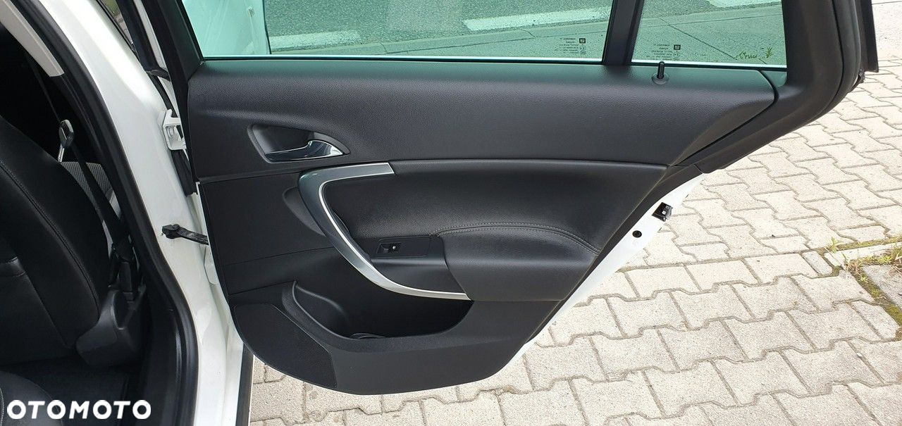 Opel Insignia - 34