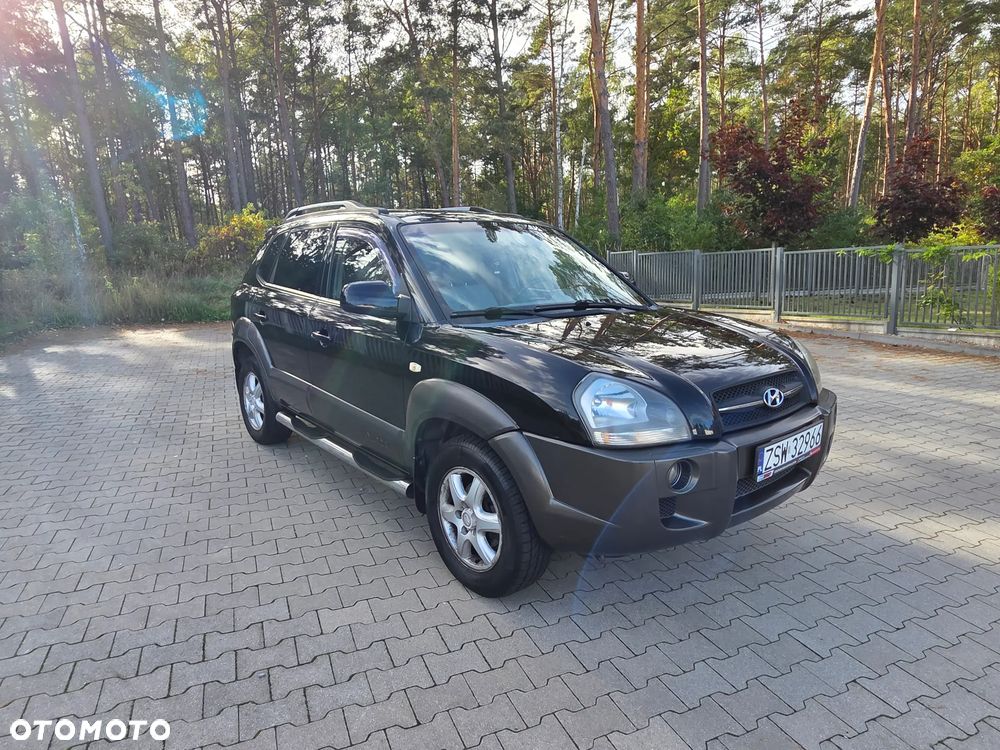 Hyundai Tucson 2.0 CRDi Elegance + - 22