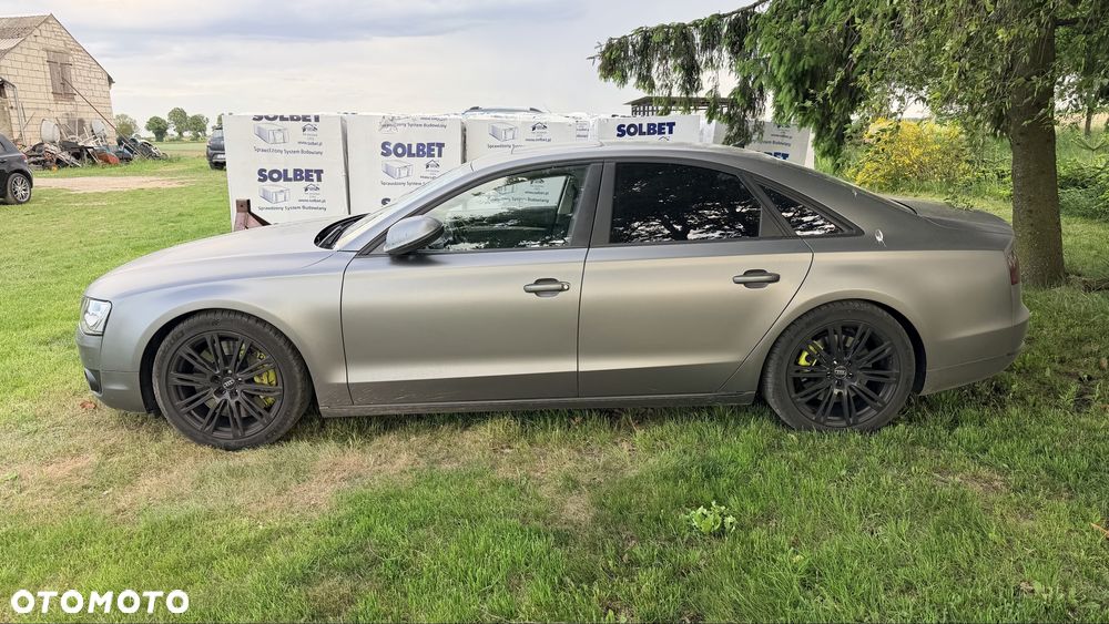 Audi A8 - 2