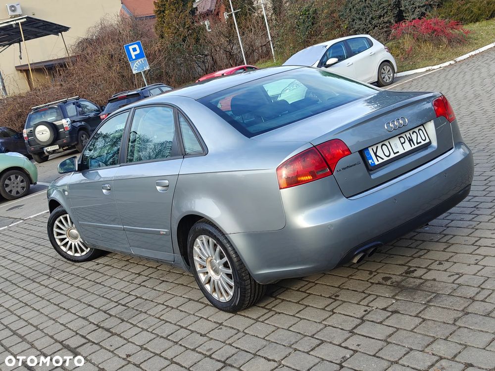 Audi A4 Limousine - 2