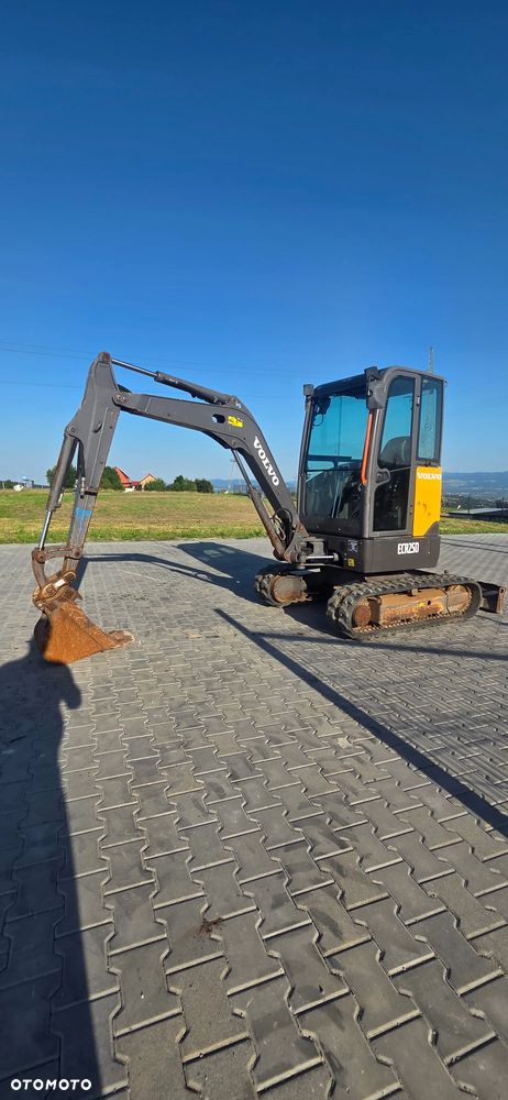 Volvo ECR 25D - 9