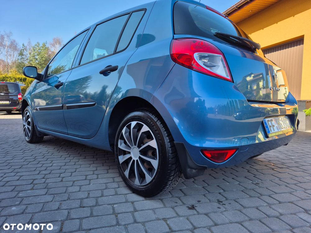 Renault Clio 1.2 16V Alize - 4