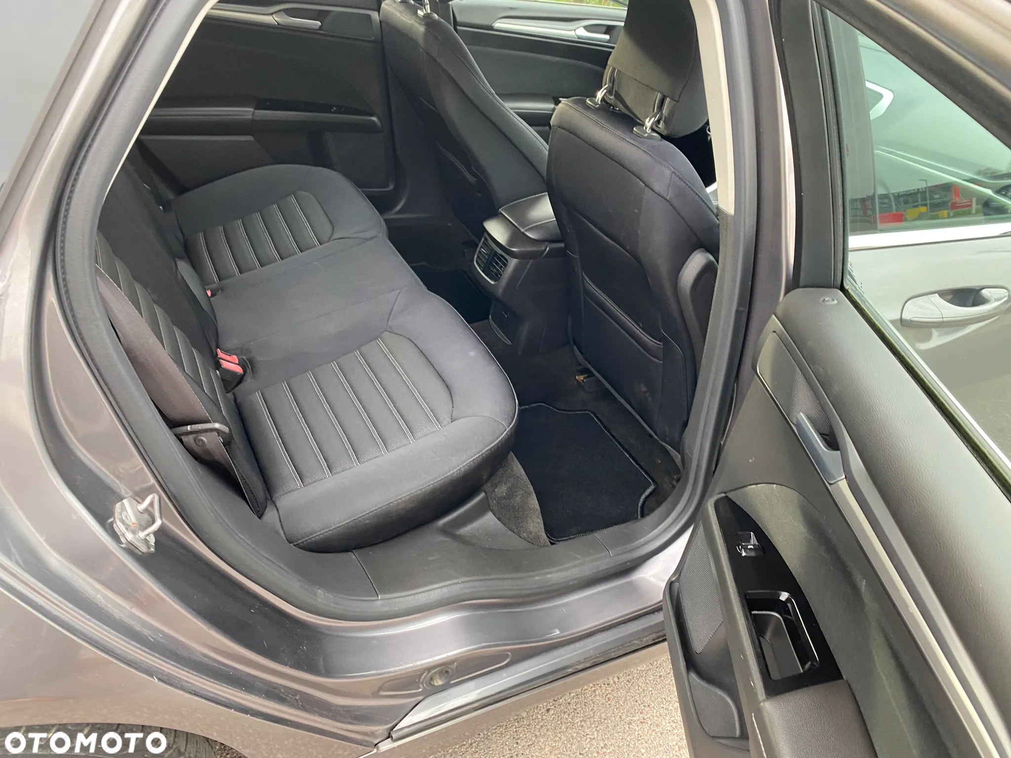 Ford Fusion - 19