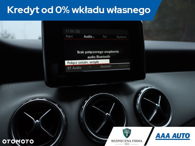 Mercedes-Benz GLA - 14