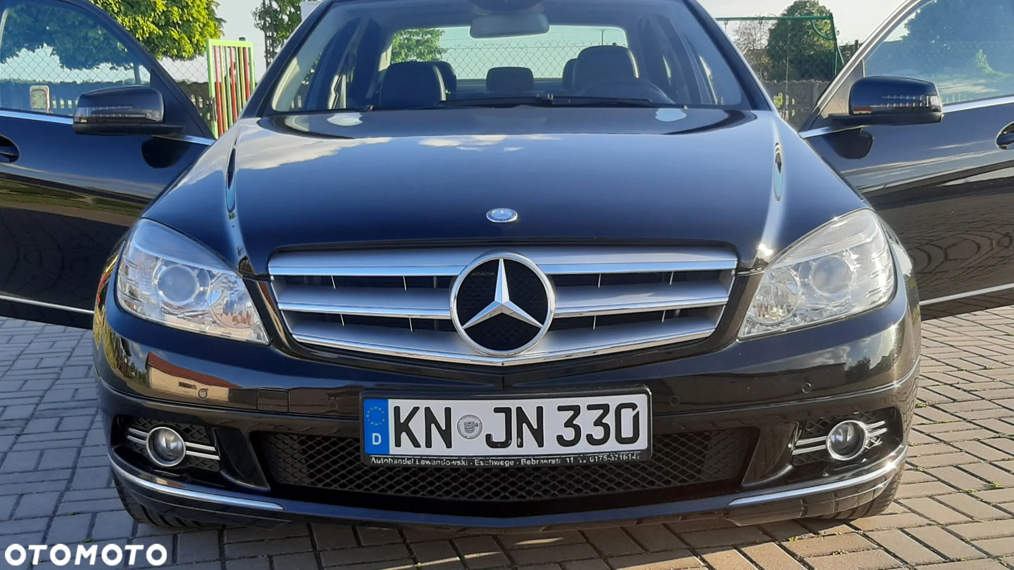 Mercedes-Benz Klasa C 180 CGI BlueEff Avantgarde - 18