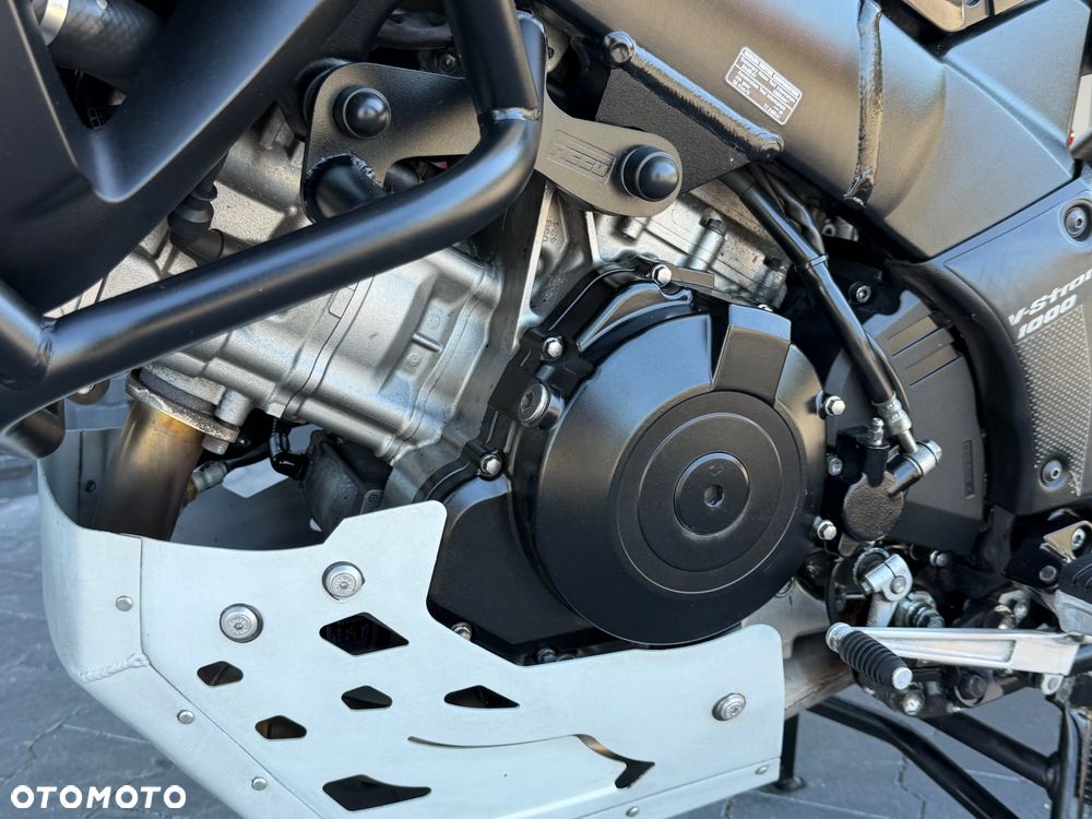 Suzuki V-STROM - 37