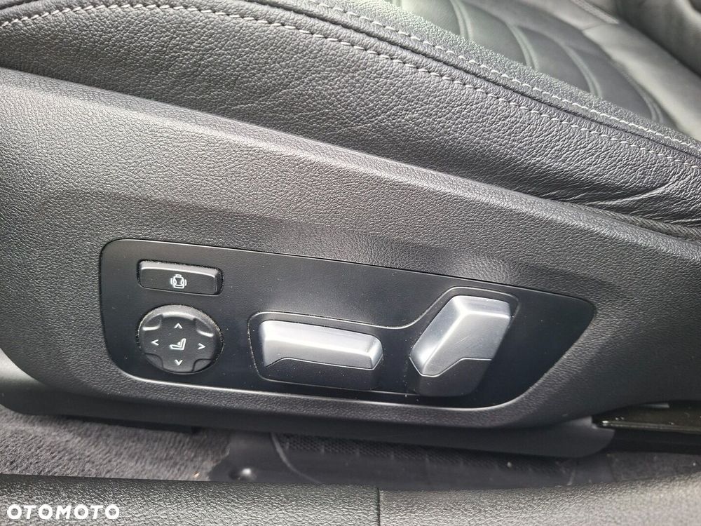 BMW Seria 3 320d xDrive mHEV M Sport sport - 13